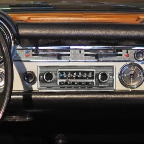 Blaupunkt Frankfurt Stereo MB Autoradio til klassiske biler