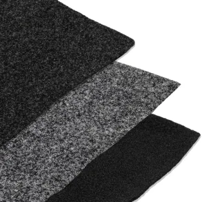 Filt til bekl�dning af kabinetter, paneler og hattehylder