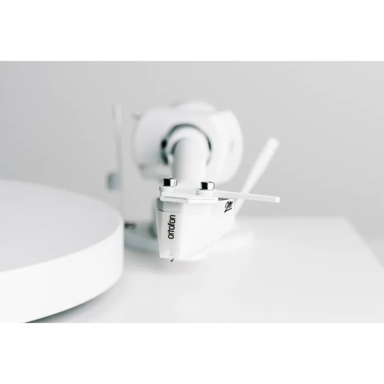 Pro-Ject Debut PRO B