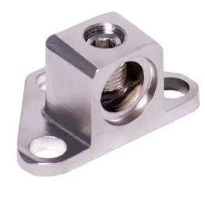 Stel terminal til 50mm2 kabel med 3 x 8mm monteringshuller