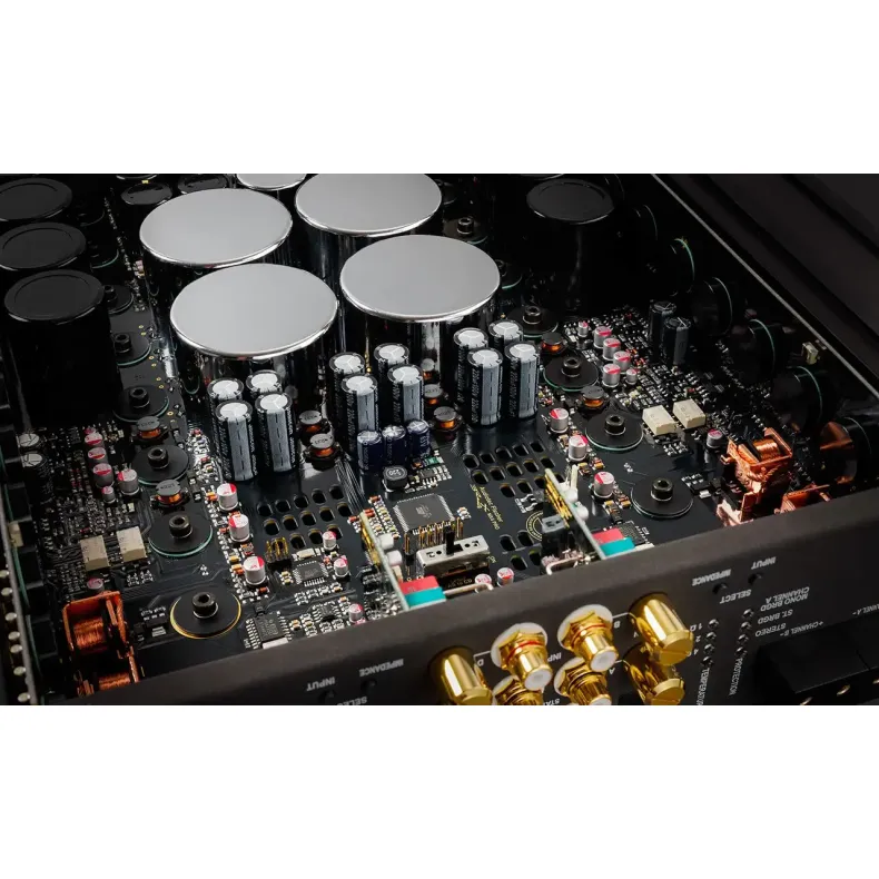 Brax Matrix MX4 PRO 4-kanals forst�rker med digitale indgange til bil