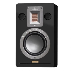 Audiovector QR Wall SE i Hvid Silk P� v�ggen h�jttaler 1 stk