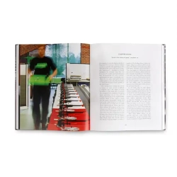 Rega: A Vibration Measuring Machine (bog 314 sider p� engelsk)/ l�s om Hi-Fi, pladespillerteknologi og Rega