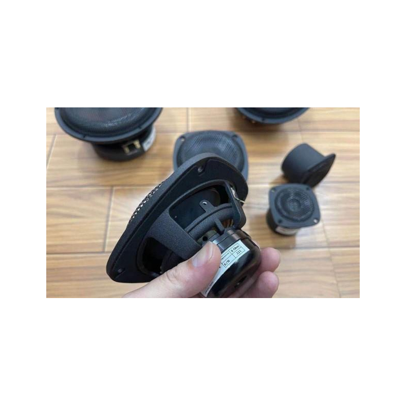 Venture Audio Nyt unikt brand kun hos Custom Audio!