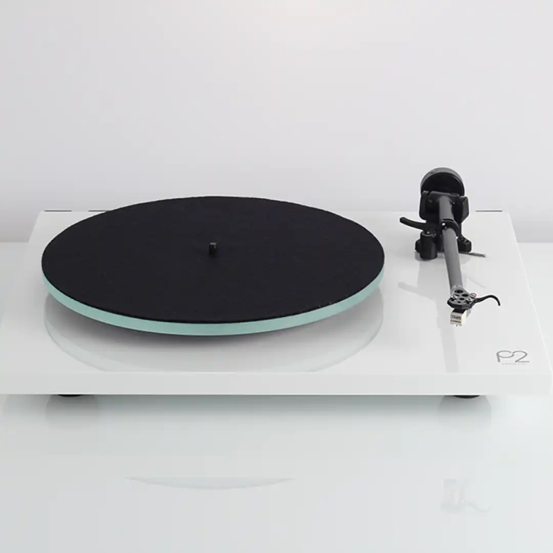 Rega Planar 2 hvid med Nd3 Pick-up