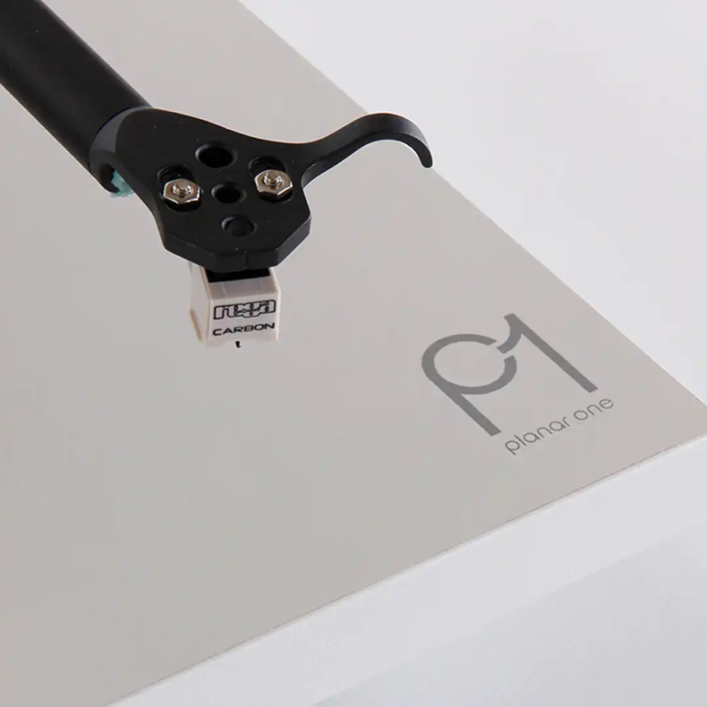 Rega Planar 1 hvid med Carbon Pick-up  