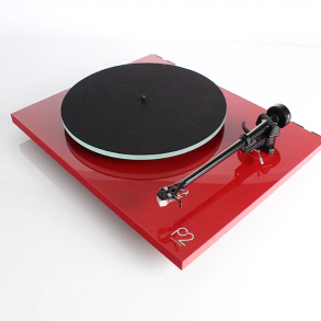 Rega Planar 2 r�d med Carbon Pick-up 