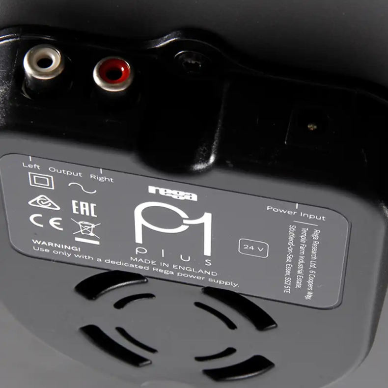 Rega Planar 1 PLUS (Med indbygget RIAA og Carbon Pick-up) sort